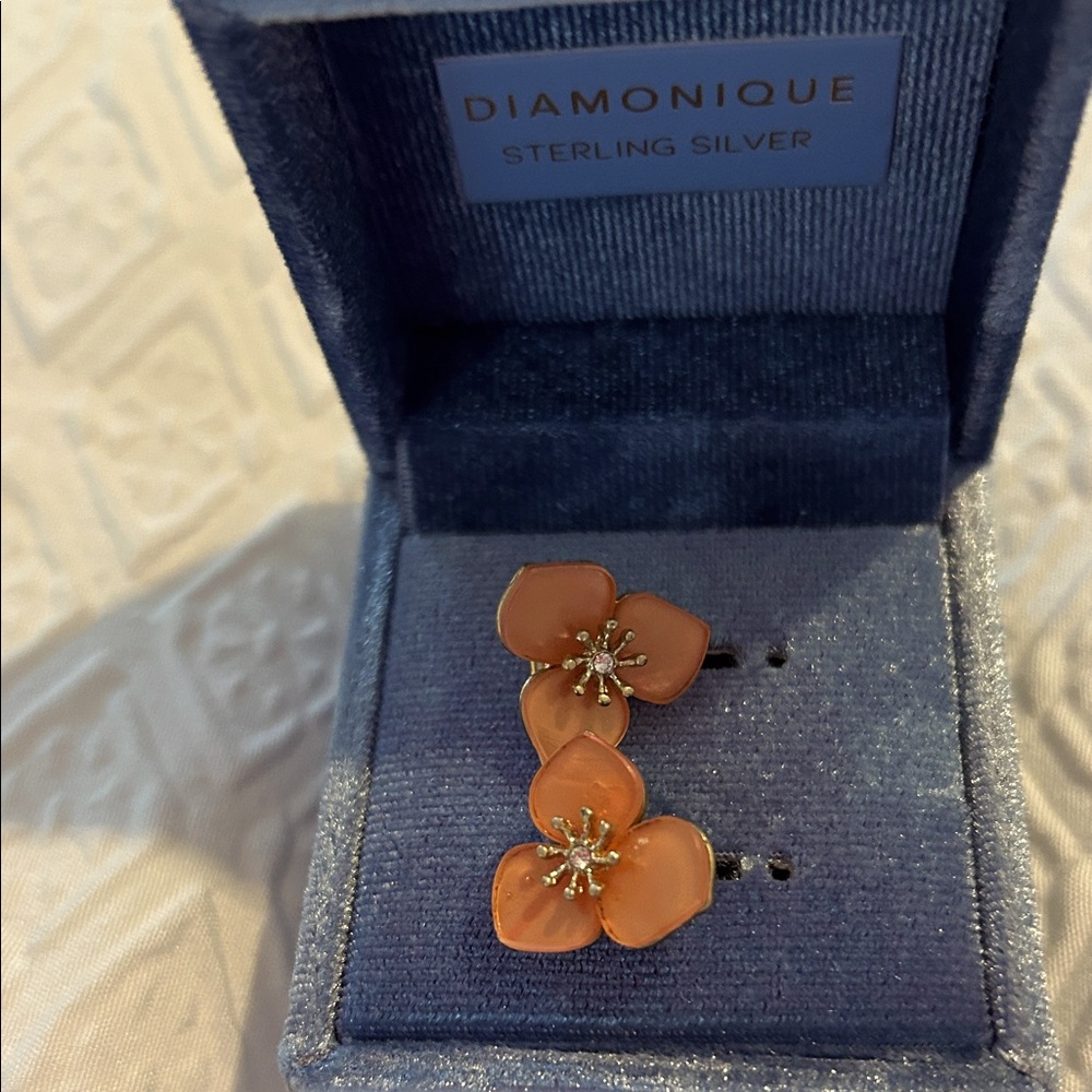 Kate Spade.   Beautiful.  Flower earrings.